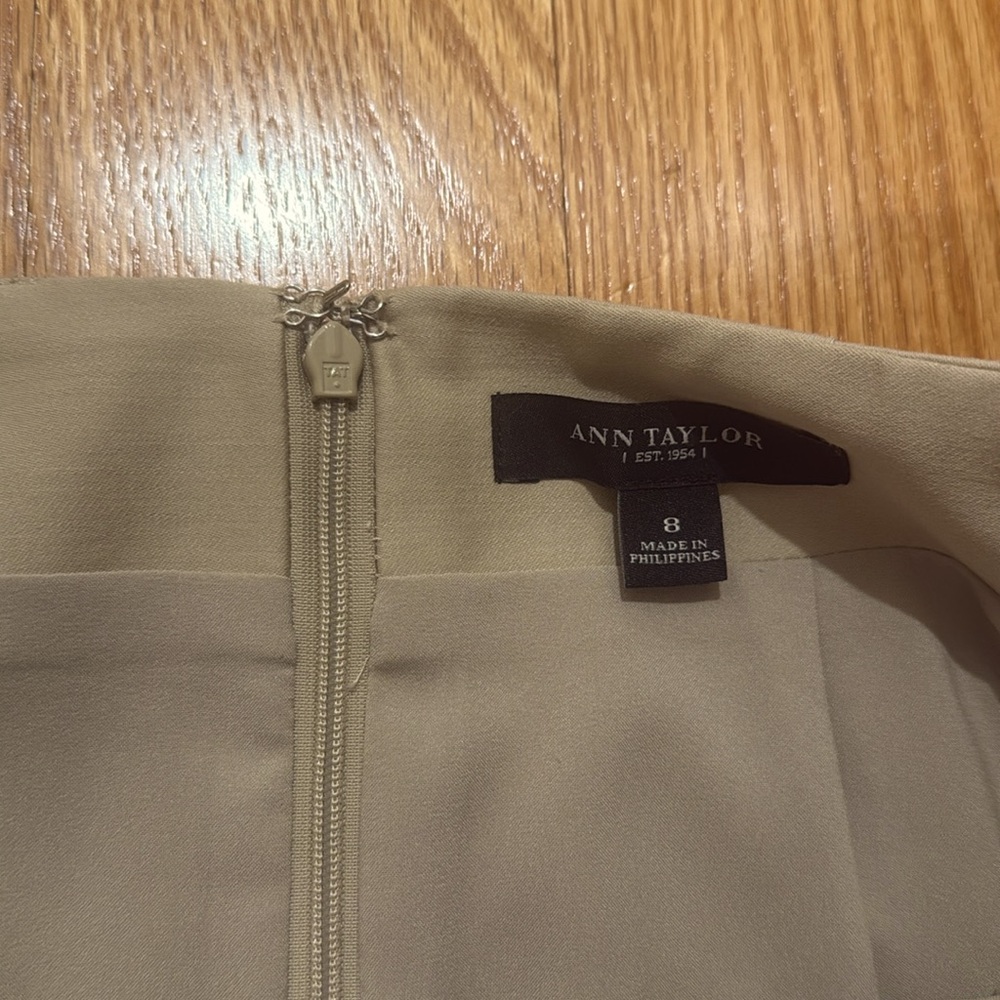 Ann Taylor Lined Pencil Skirt 8 - Picture 3 of 5